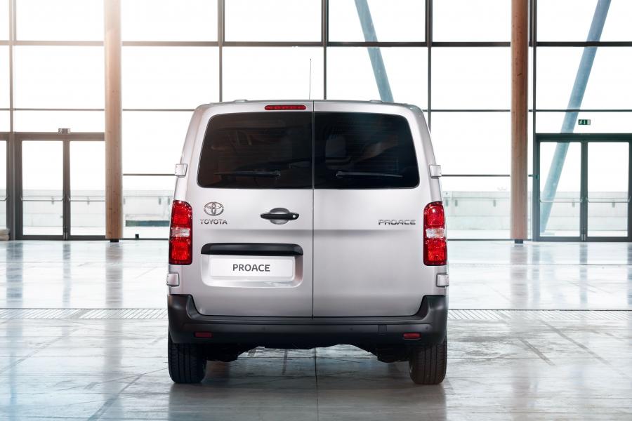  Toyota ProAce Van Compact 2016 года  (фото 21 из 35)